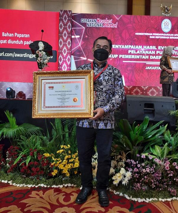 Thumbnail [100%x225]